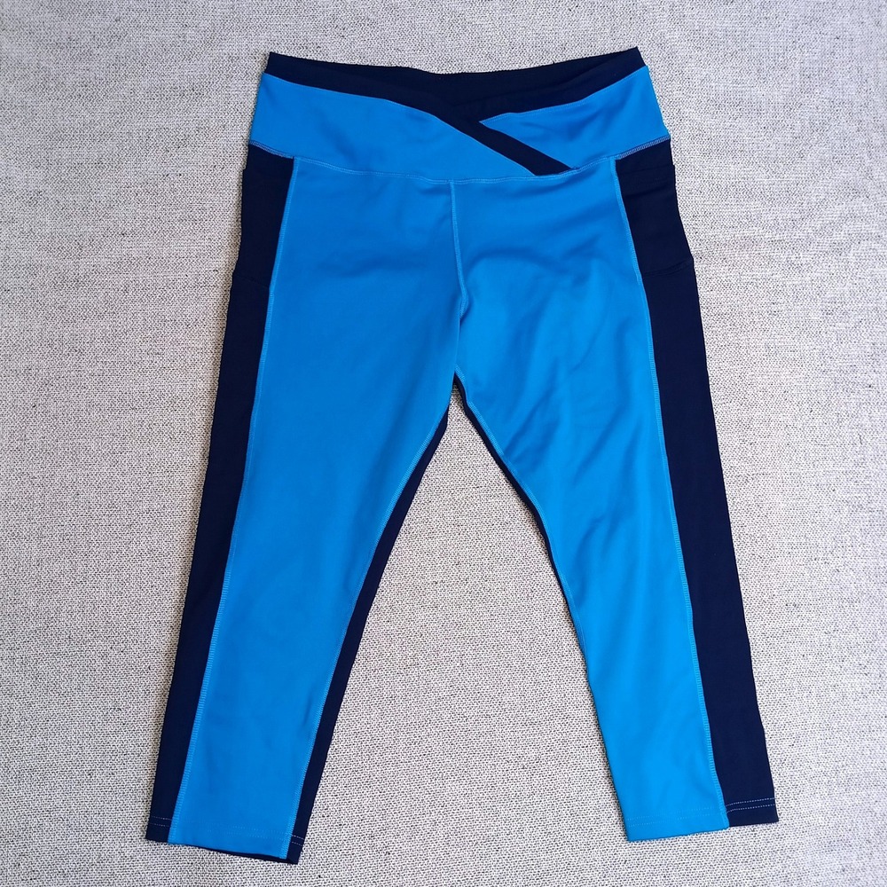 Avia Capri Leggings Womens XXL Blue Excellent Crossover Waist Side Pockets